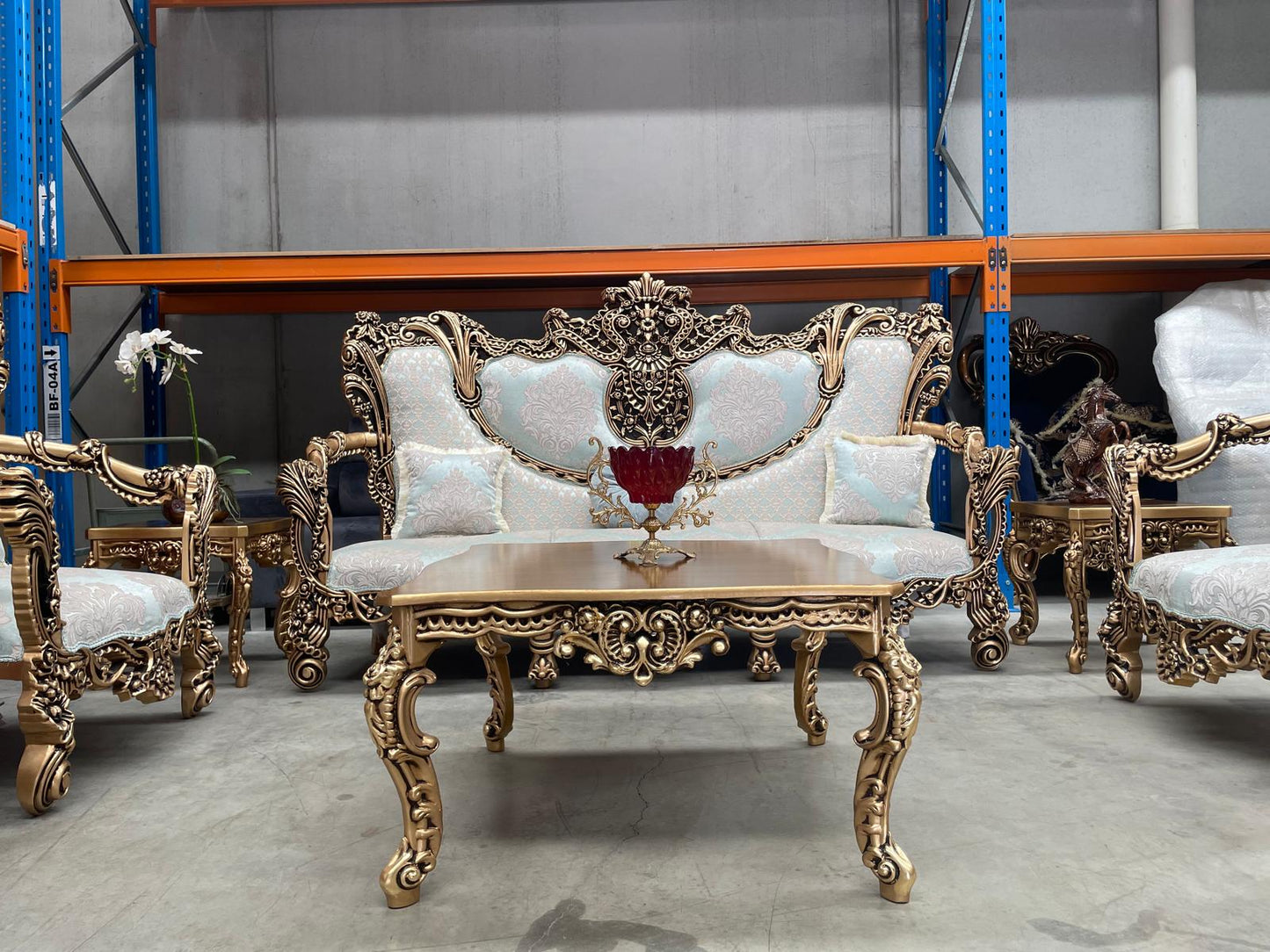 Karchangi 7-Seater Sofa Set – Exquisite Craftsmanship & Luxury