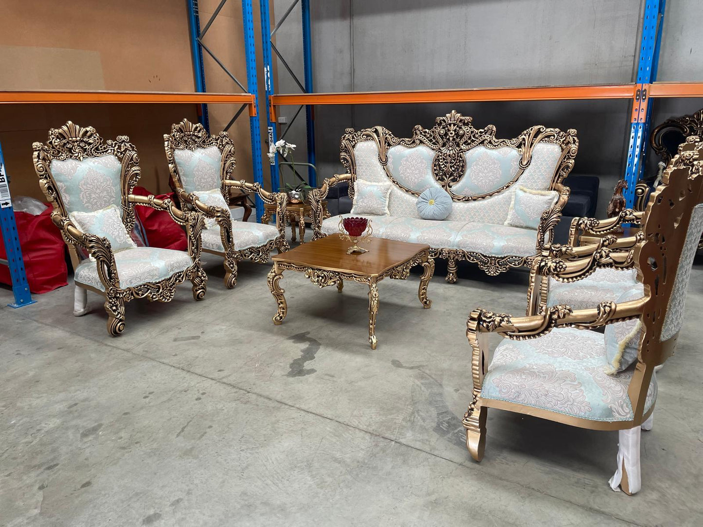Karchangi 7-Seater Sofa Set – Exquisite Craftsmanship & Luxury